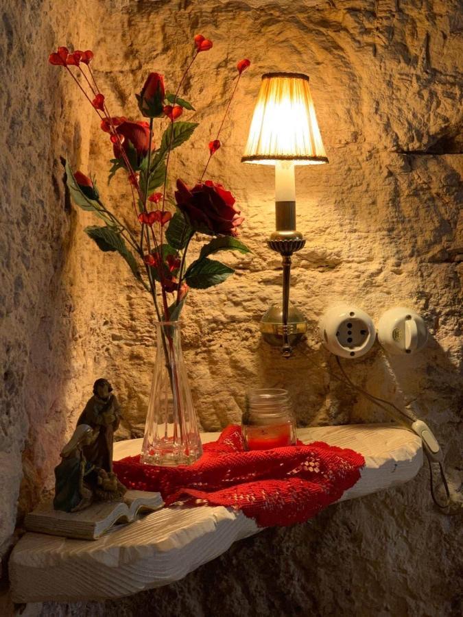 Апартаменты Trulli Occhi Di Pietra Альберобелло Экстерьер фото
