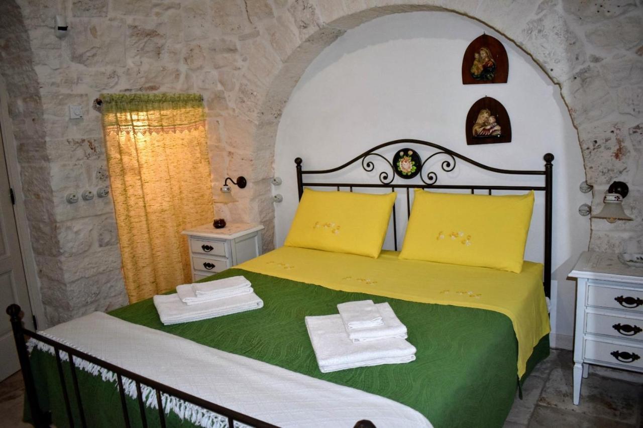 Апартаменты Trulli Occhi Di Pietra Альберобелло Экстерьер фото